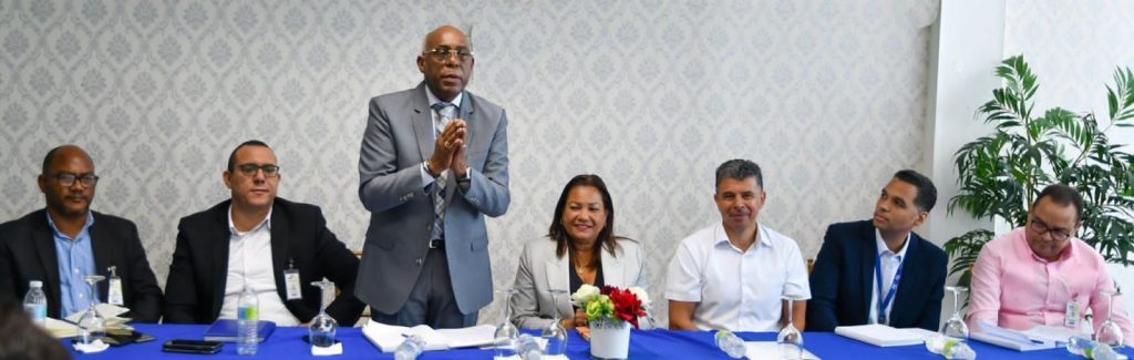 Gerencia de Edeeste dispone acciones para mejorar servicio a comunitarios de Santo Domingo Este